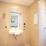 Britannia Hotell 4*