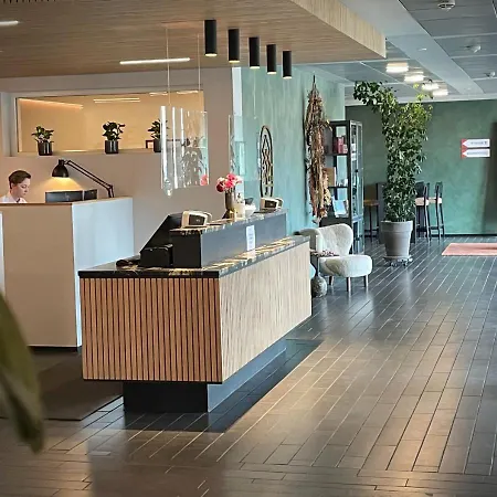 Britannia Hotell 4*