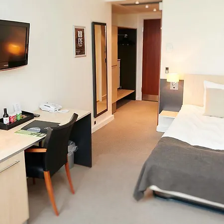 Britannia 4* Έσμπιεργκ